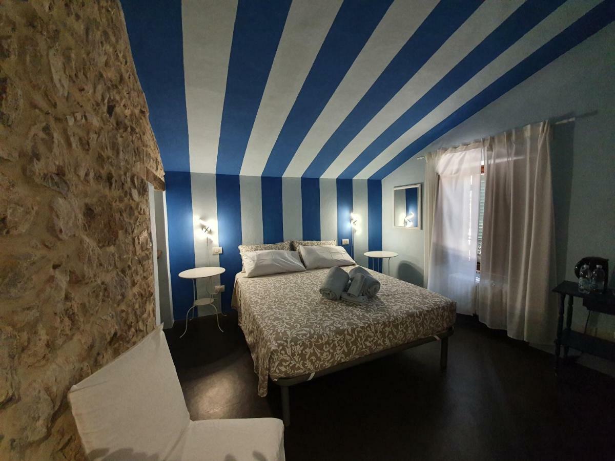 Lo Scarabeo Bed & Breakfast Casale di Pari Bilik gambar